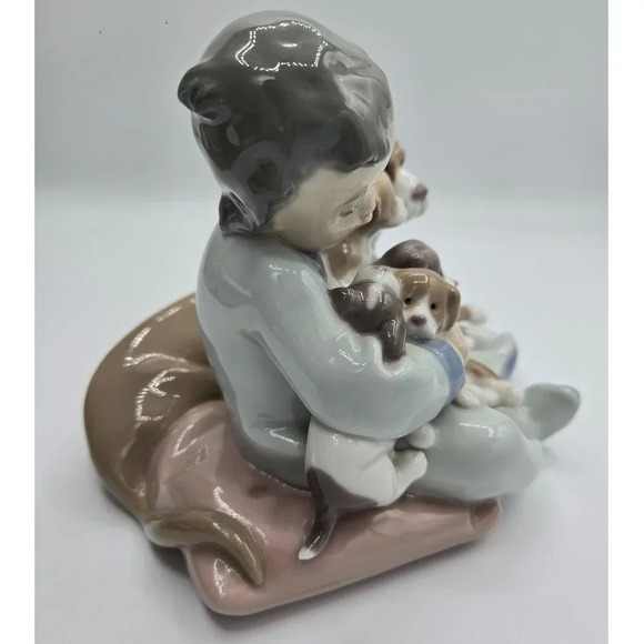 Vintage  Lladro Boy Child With Dog & Puppies Figurine #5456 Porcelain Figurine - Picture 6 of 14
